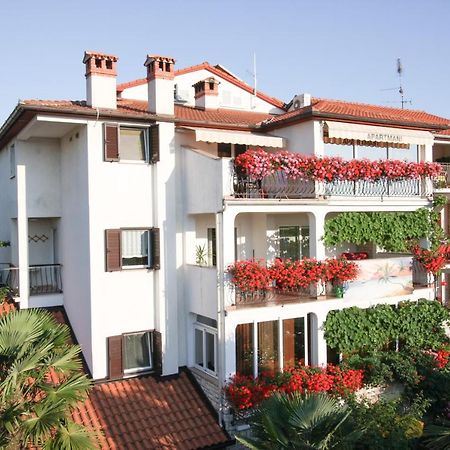 Villa Palma Rovinj Zewnętrze zdjęcie